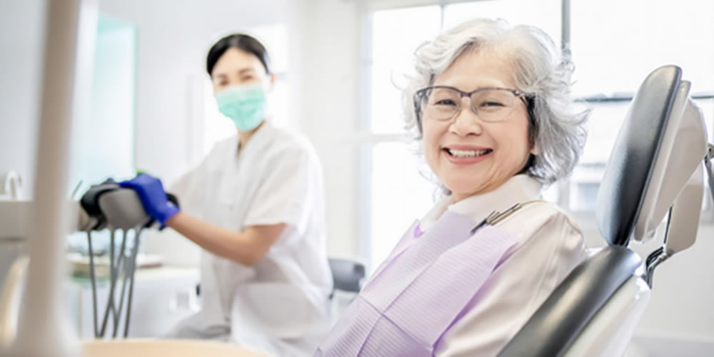 インプラント治療の痛みやトラブルで後悔しないために